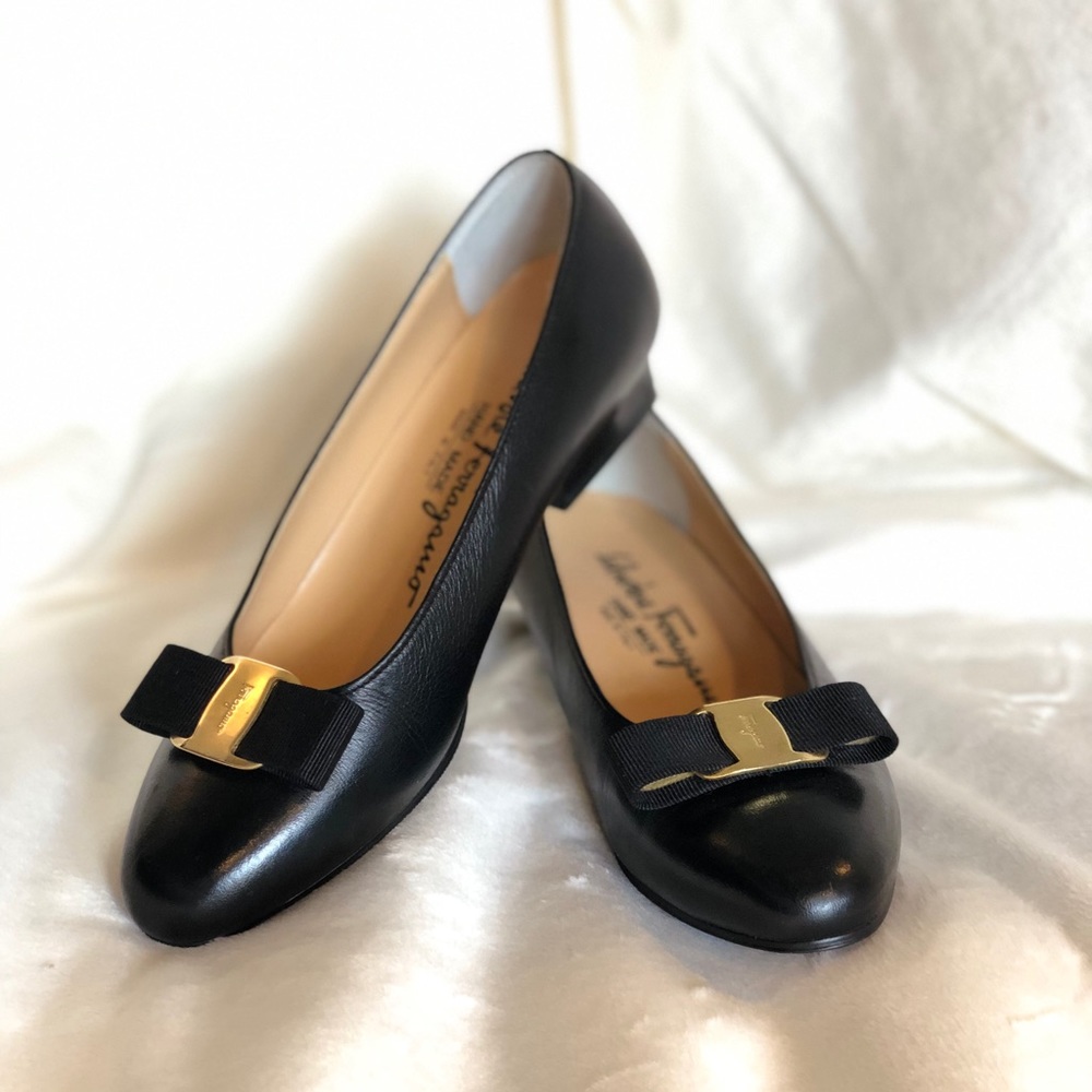 Classic Black Salvatore Ferragamo NWOT